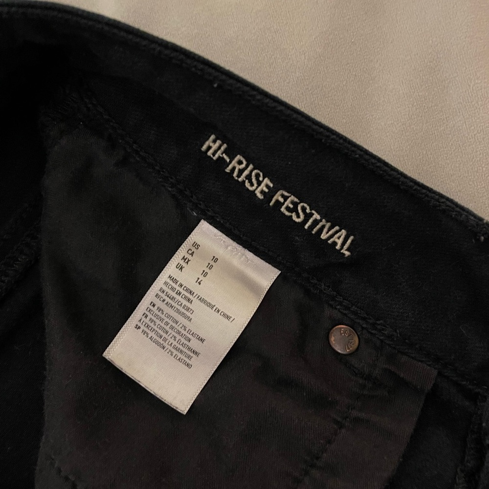 American Eagle Hi-Rise Festival Shortie Black distressed Size 10 - Picture 3 of 4